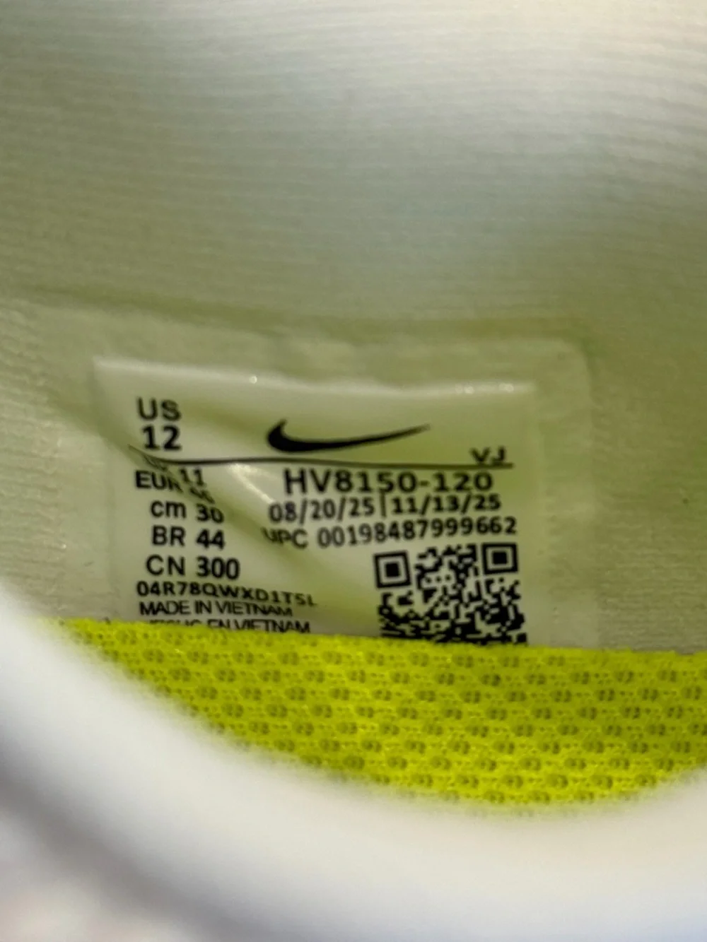 Men’s Nike Vomero Plus - Picture 4 of 4